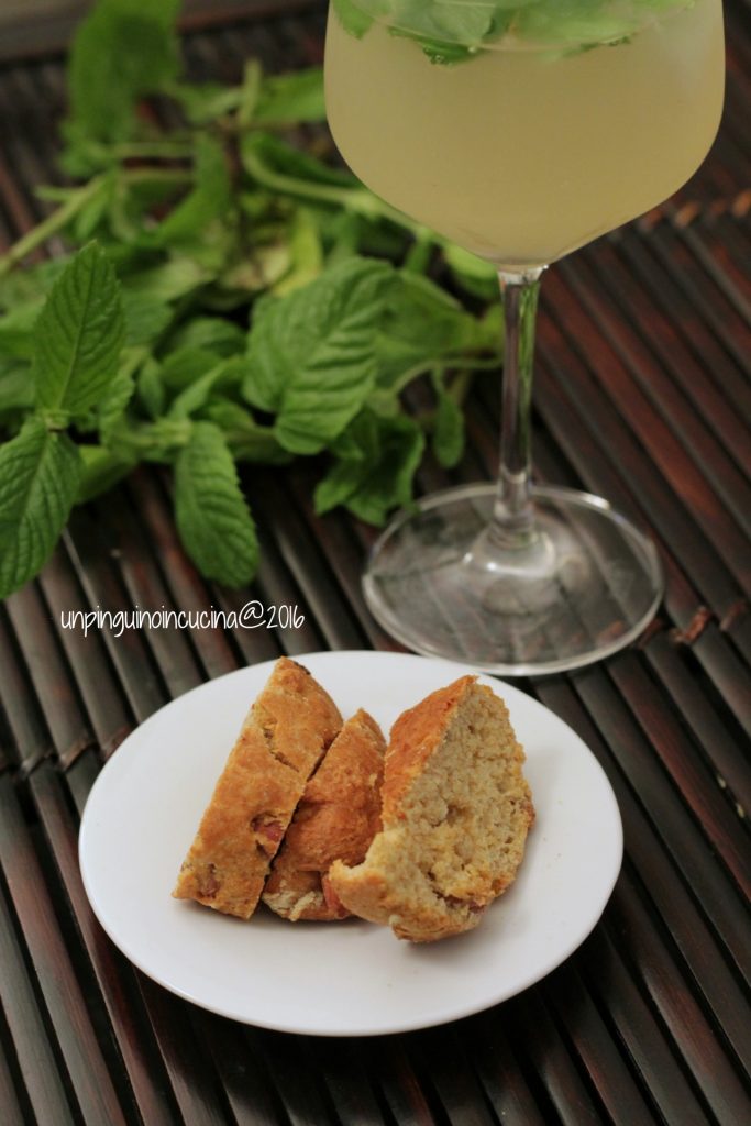 cantuccini-salati-gorgonzola-e-mandorle