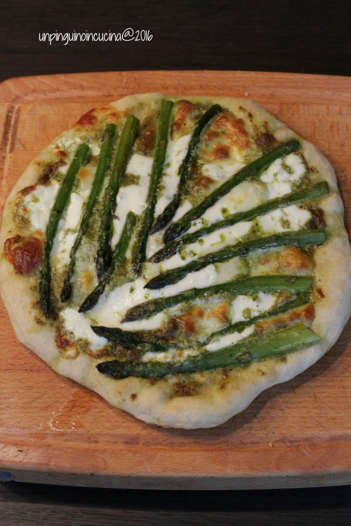 pizza-asparagi-pesto-stracchino