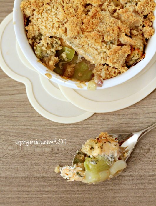 crumble-salato-salmone-e-porri