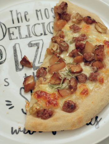 pizza-salsiccia-castagne-e-porcini