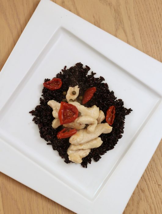 pollo-al-pepe-verde-con-riso-venere