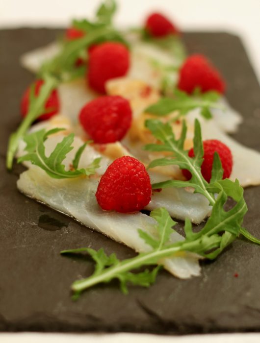 carpaccio-di-baccalà-con-lamponi