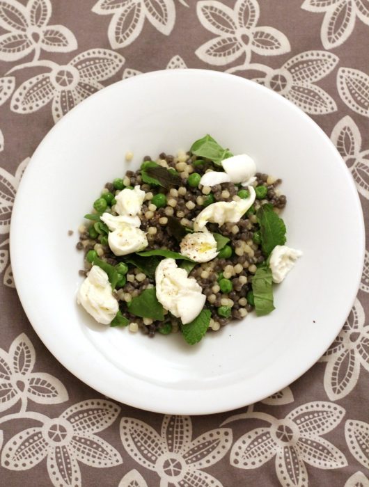 fregola-mista-con-piselli-bufala-e-menta